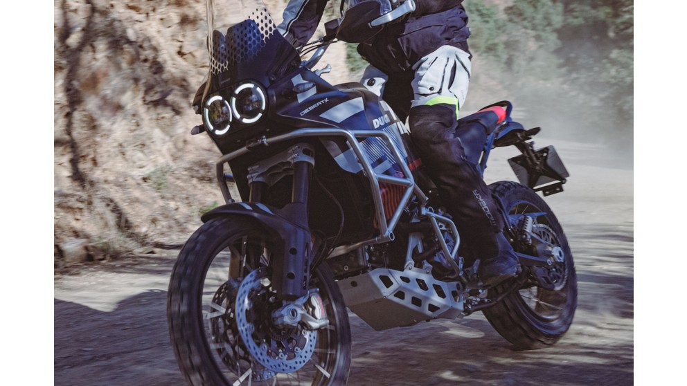 KTM 890 Adventure R - Obraz 23