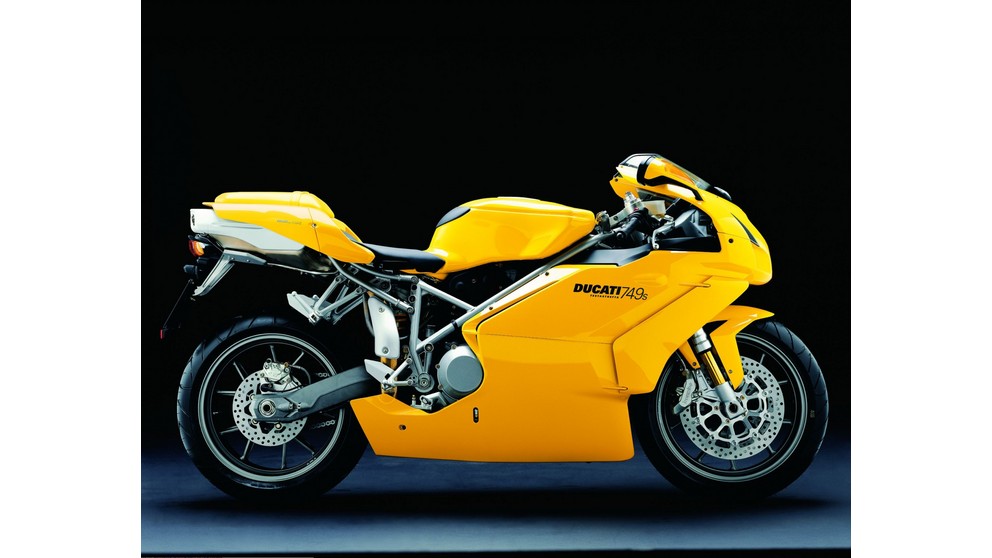 Ducati 749 - Слика 3
