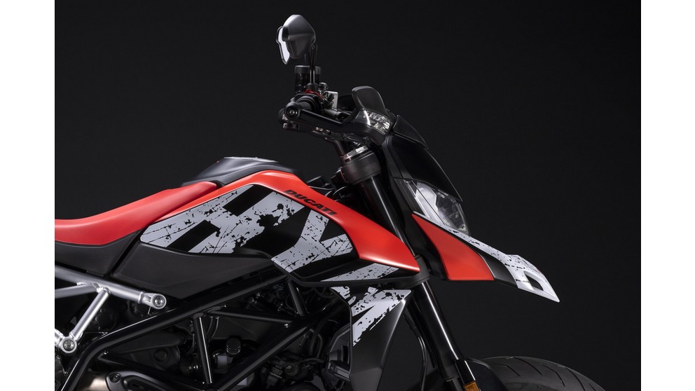 Ducati Hypermotard 950 RVE - Imagem 22