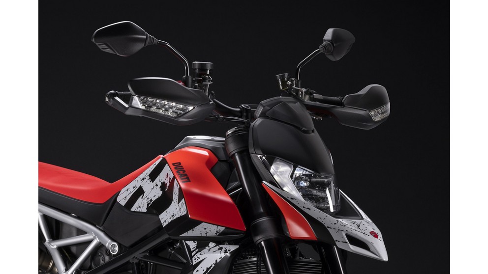 Ducati Hypermotard 950 RVE - Imagem 23