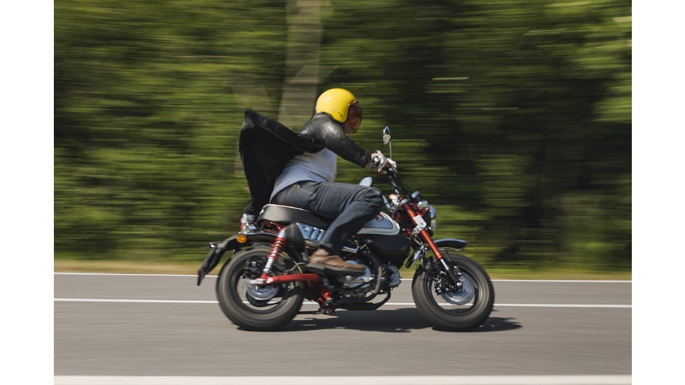 Honda Super Cub C 125 - Obrázok 18