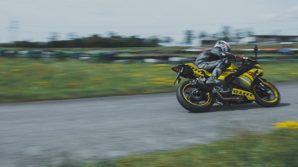 Yamaha R125 - Слика 19