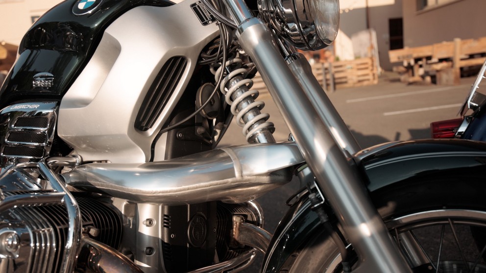 Harley-Davidson Sportster XL 1200C Custom - Imagem 22