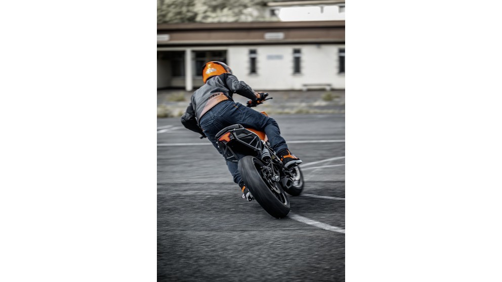 KTM 125 Duke - Bild 17