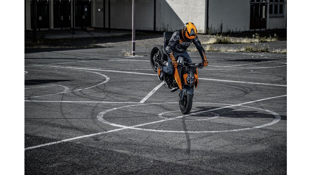 KTM 125 Duke - Obraz 18