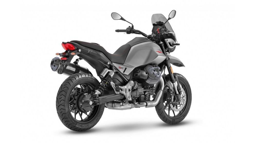Moto Guzzi V85 TT Travel - Imagem 24