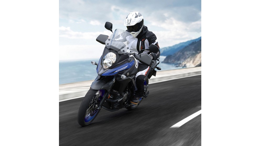 Suzuki GSX 1300 R Hayabusa - Imagem 19