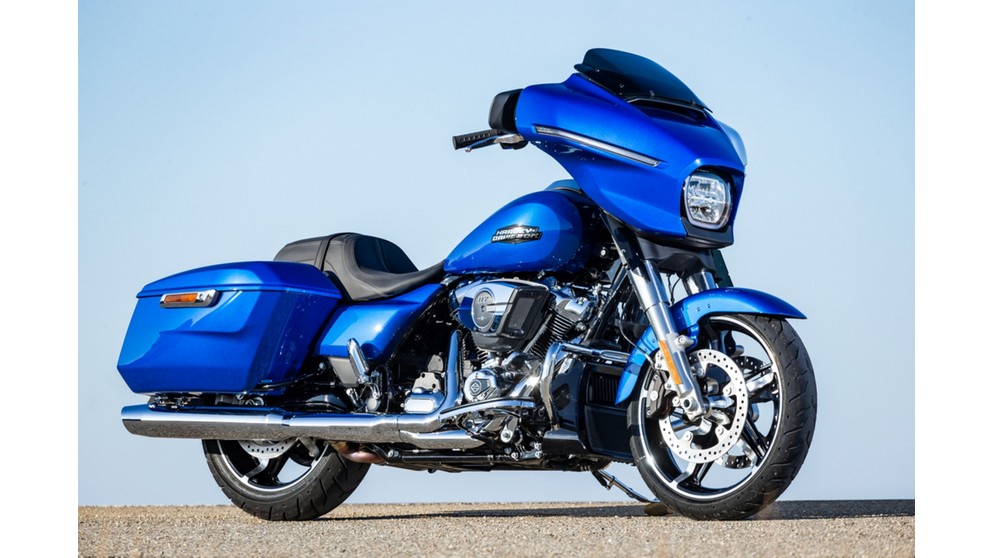 Harley-Davidson Street Glide FLHX - Bild 10