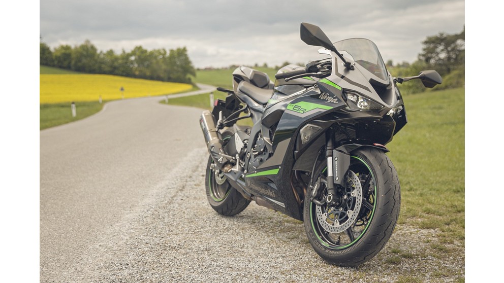 Kawasaki Ninja ZX-4RR - afbeelding 9