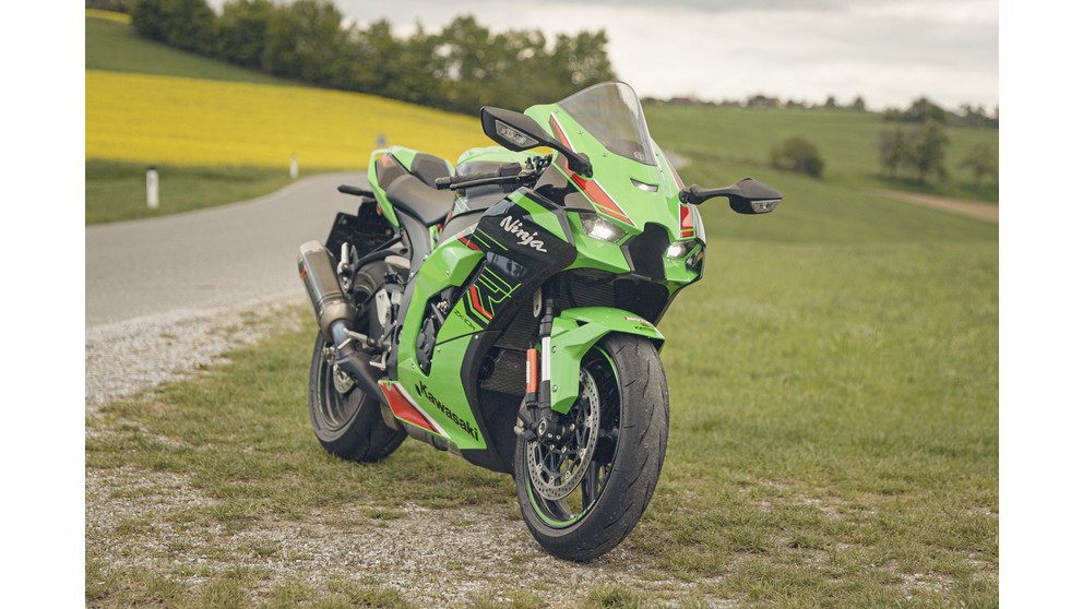 Kawasaki Ninja ZX-4RR - Bild 10