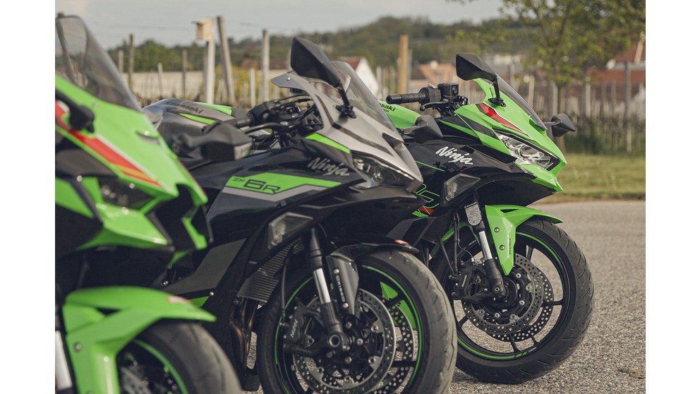 Kawasaki Ninja ZX-10R - Obrázok 24