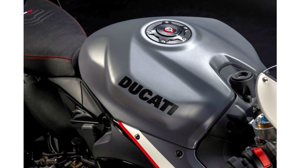 Ducati Panigale V2 Superquadro Final Edition - Imagem 19