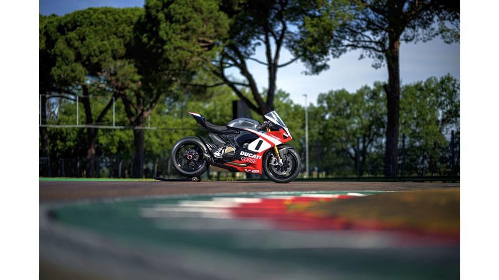 Ducati Panigale V2 Superquadro Final Edition - Obraz 16