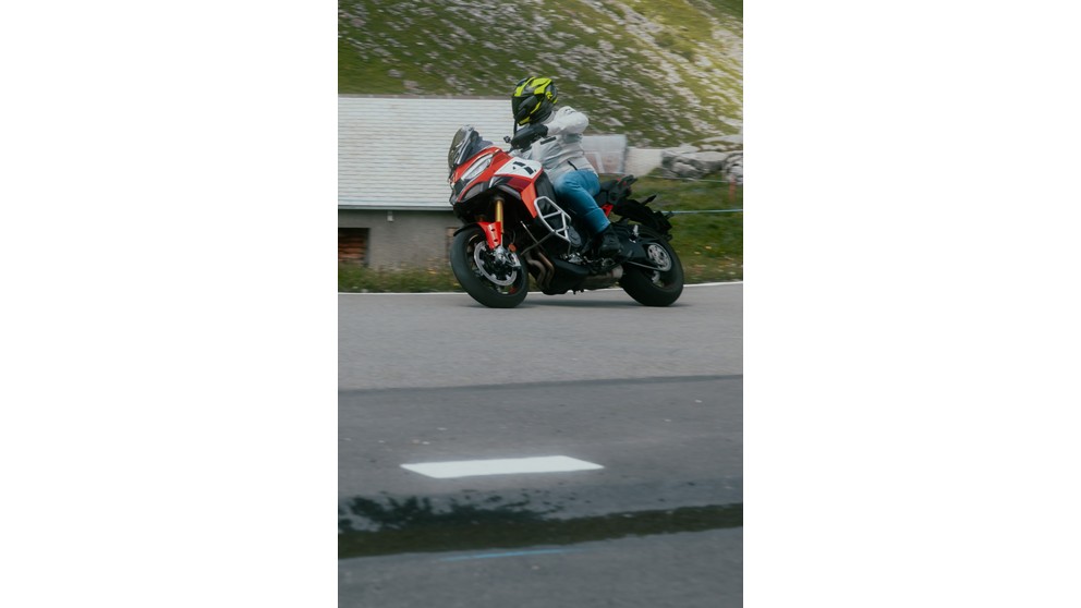 Ducati Multistrada V4 S - Bild 23