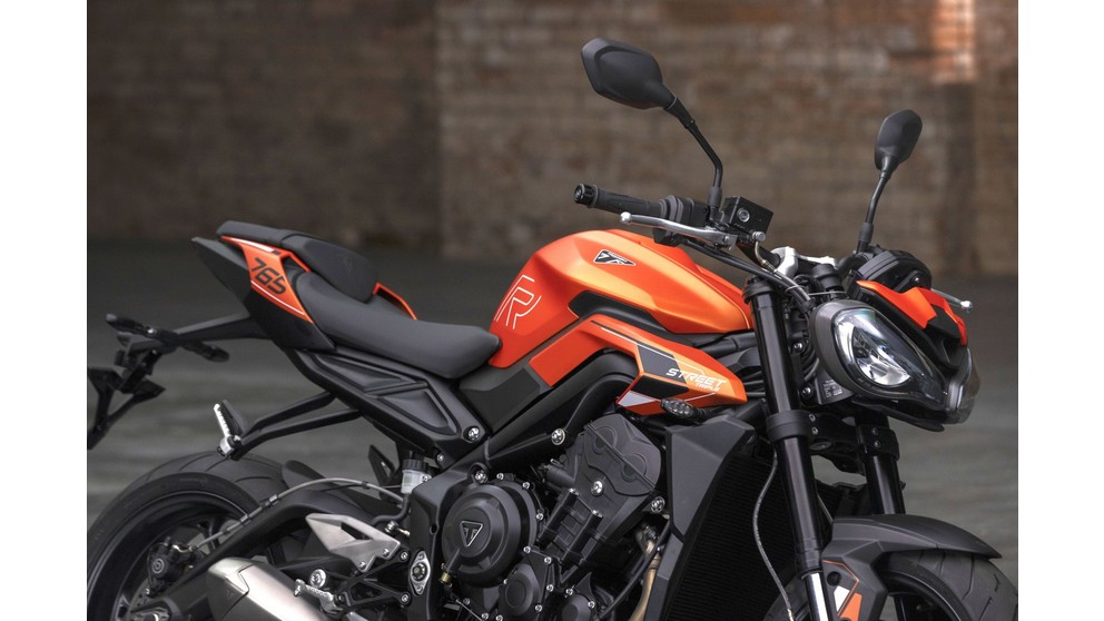 Triumph Street Triple 765 R A2 - Immagine 6