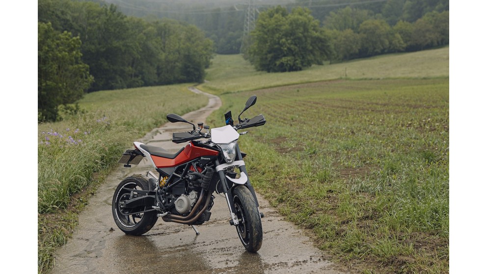 Husqvarna Nuda 900 R - Imagem 19