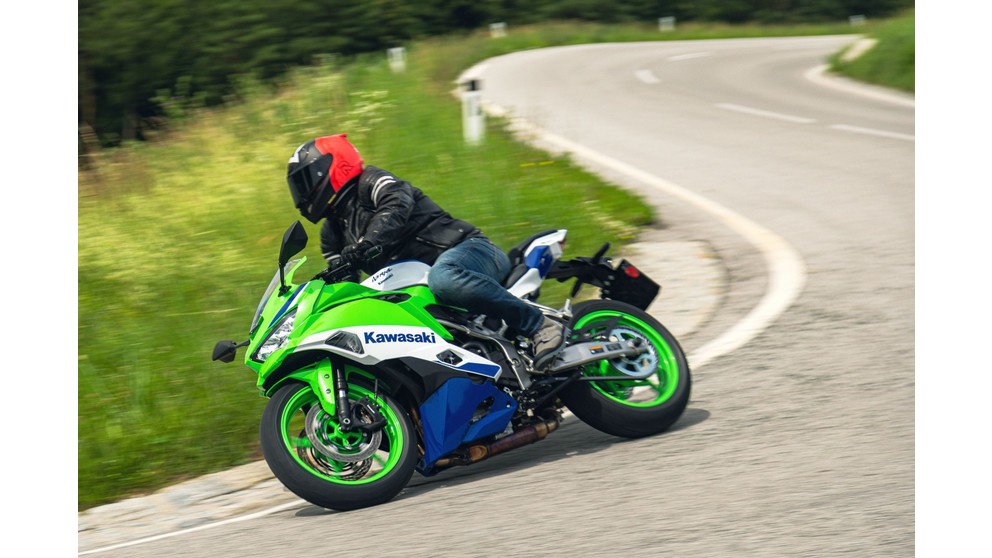 Kawasaki Ninja ZX-4RR 40th Anniversary Edition - afbeelding 24