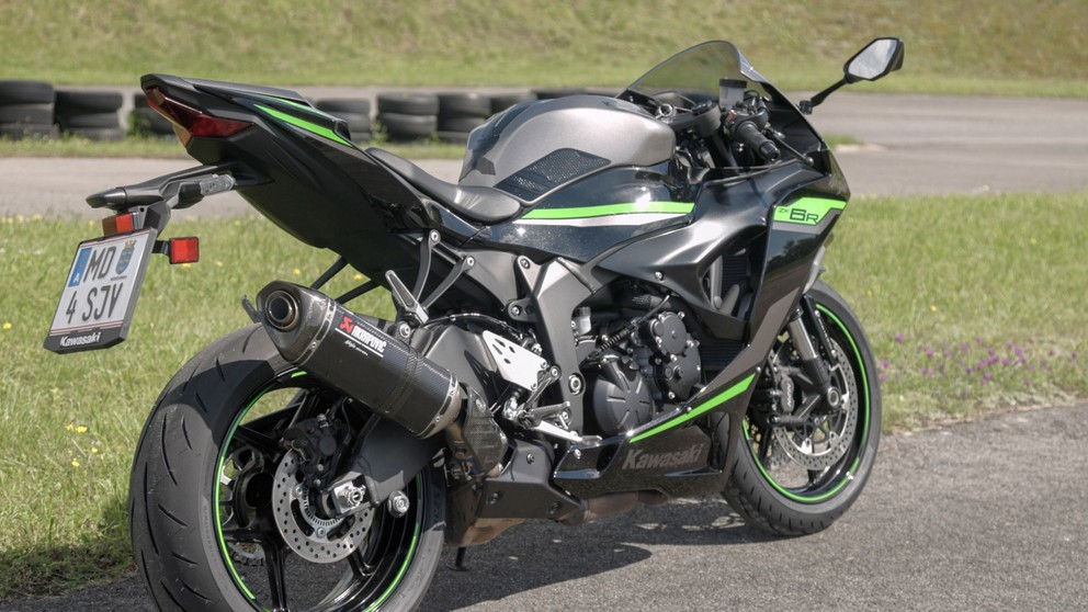 Kawasaki Ninja ZX-6R - Imagem 11