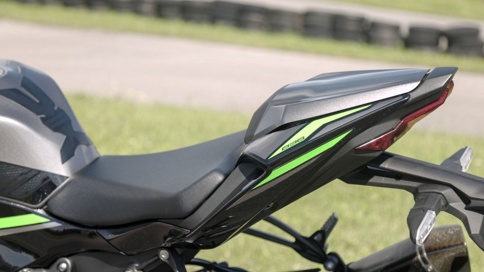 Kawasaki Ninja ZX-6R - Imagen 16