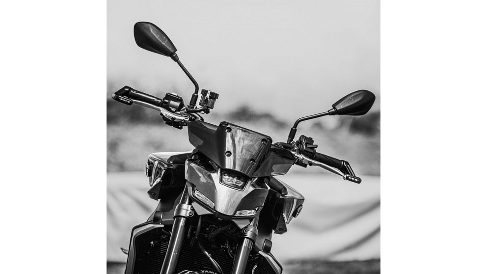 Yamaha MT-09 - Слика 9