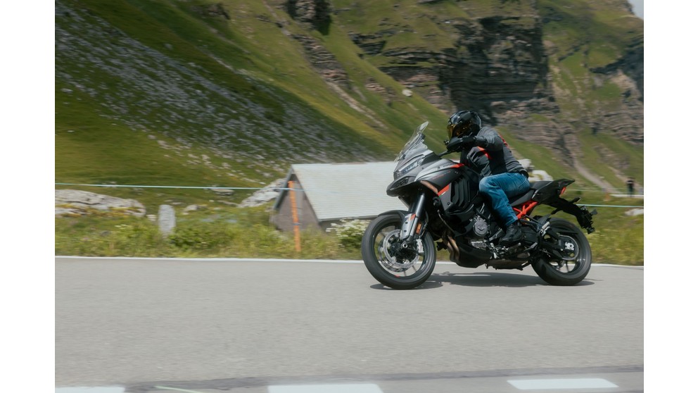 Ducati Multistrada V4 S - Imagem 24