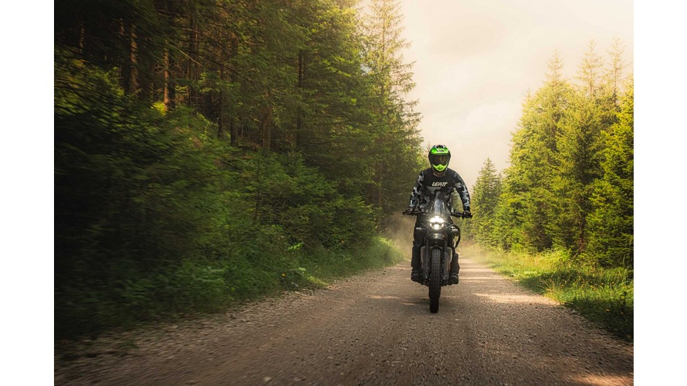 Royal Enfield Himalayan 410 - Kép 21