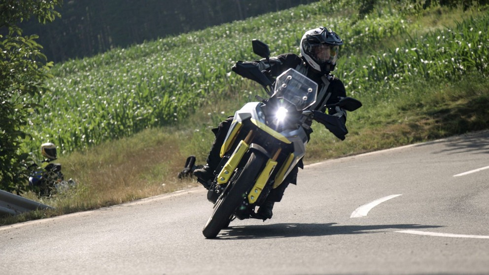 Suzuki V-Strom 800DE - Imagem 14