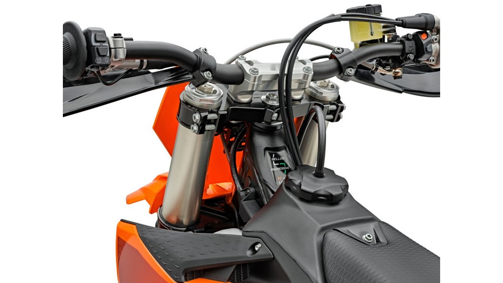 KTM 450 SMR - Imagen 19