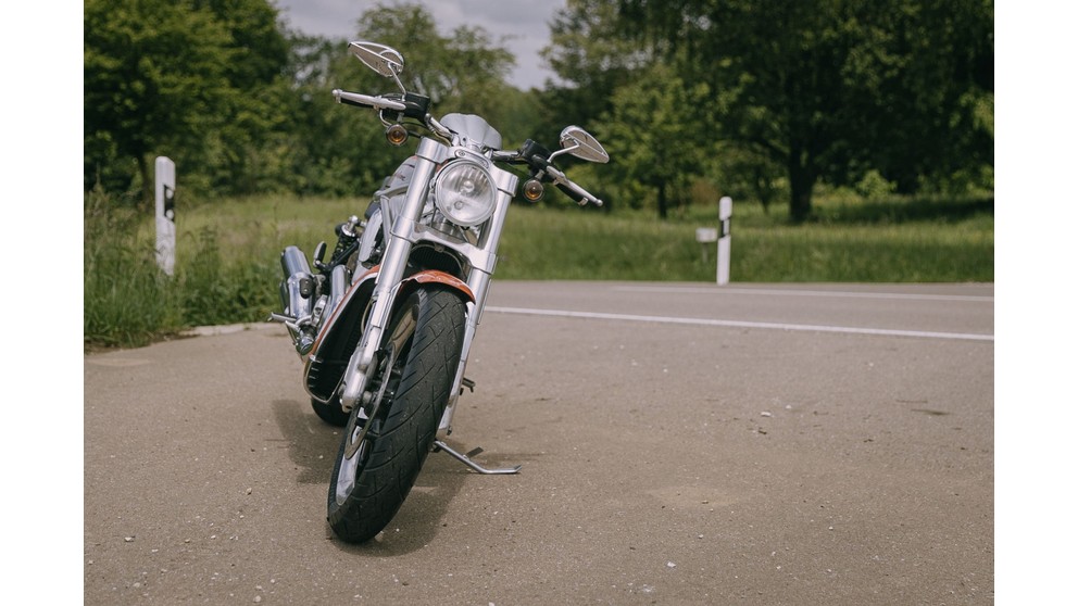 Harley-Davidson V-Rod Street Rod VRSCR - Kép 8