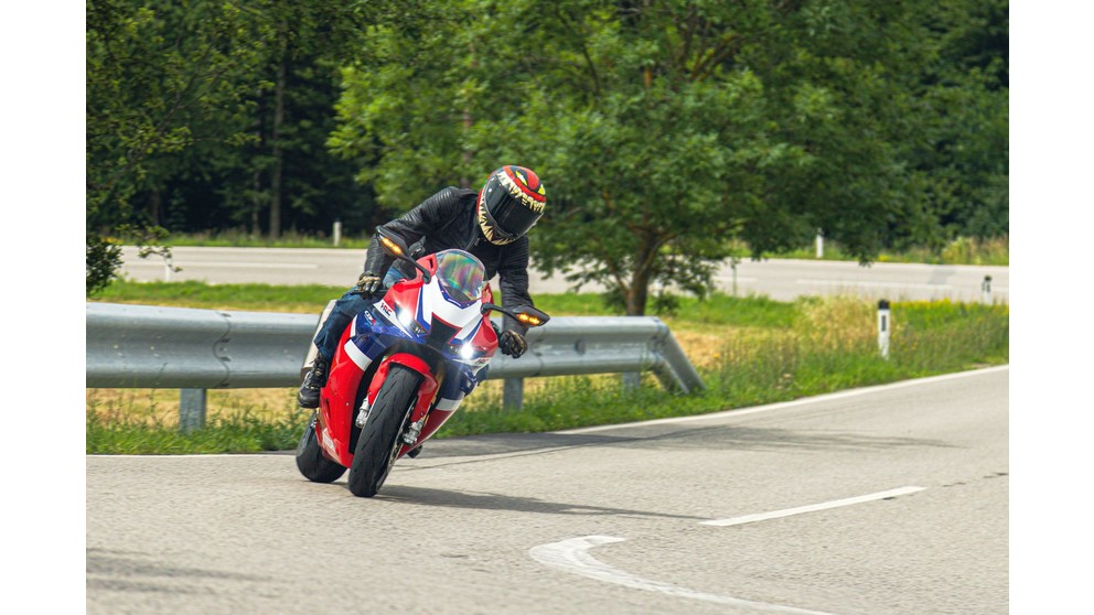 Honda CBR600RR - Obrázok 24