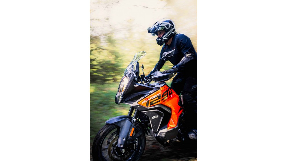 KTM 1290 Super Adventure S - Image 22