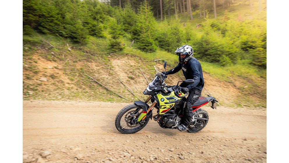 BMW F 900 GS - Obrázek 24