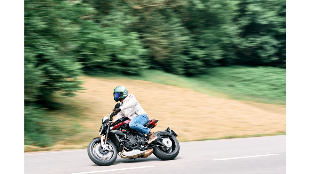 MV Agusta Dragster 800 RR SCS - Obrázek 21