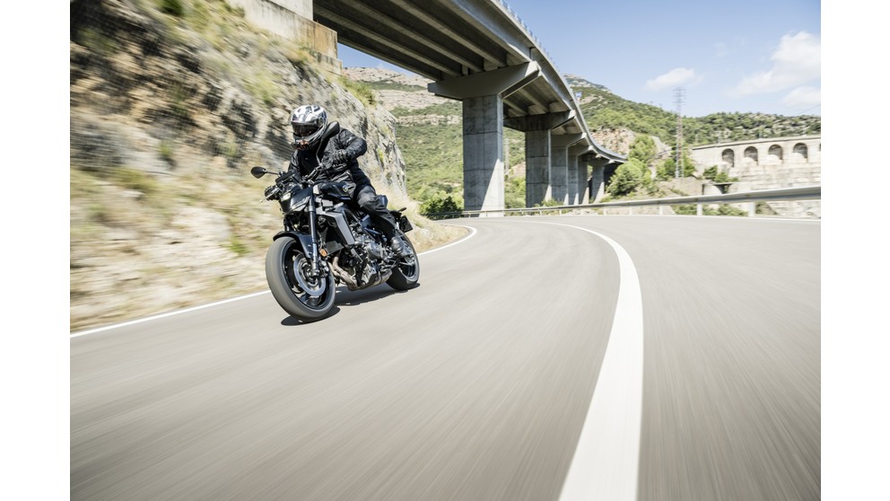 Yamaha MT-09 Y-AMT - Slika 19