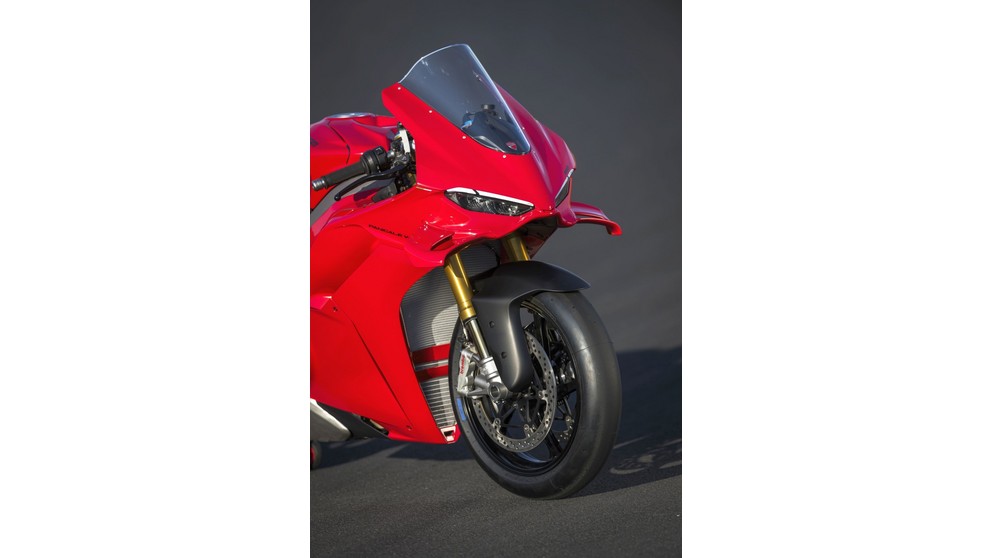 Ducati Panigale V4 S - Imagem 19