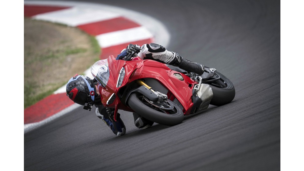 Ducati Panigale V4 S - Imagem 10