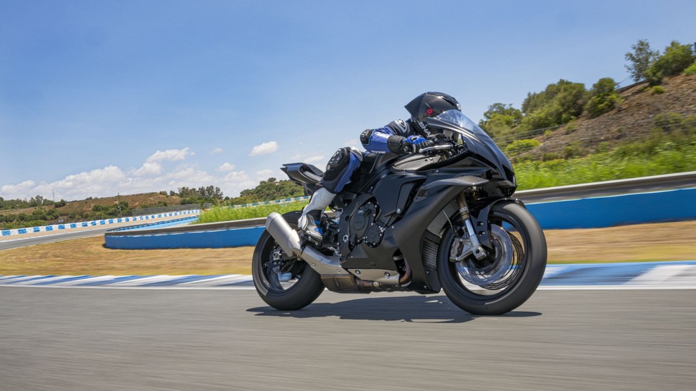 Yamaha R1 RACE - Imagem 10