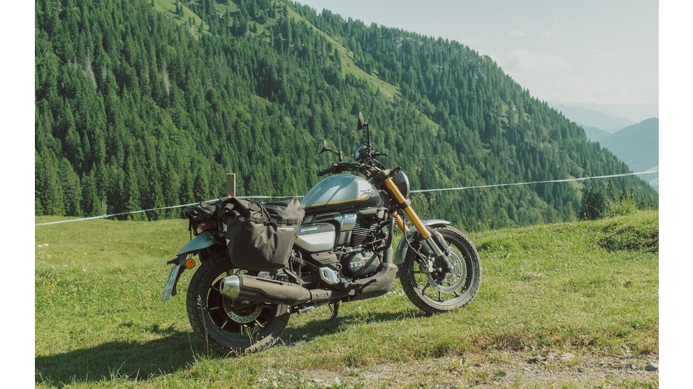 Royal Enfield Scram 411 - Slika 23