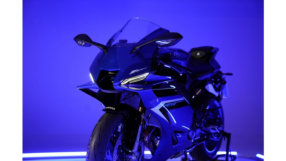 Yamaha R9 - Bild 23