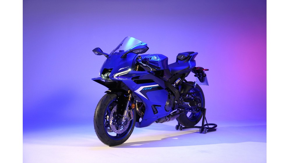 Yamaha R9 - Immagine 16