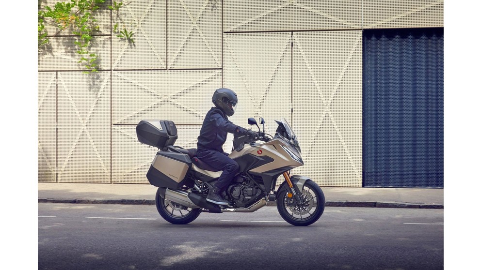 Honda NT1100 DCT - Слика 18