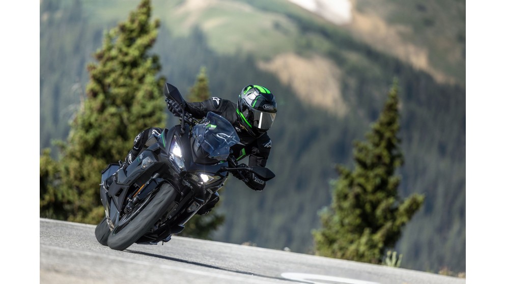 Kawasaki Ninja 1100SX - Imagem 12