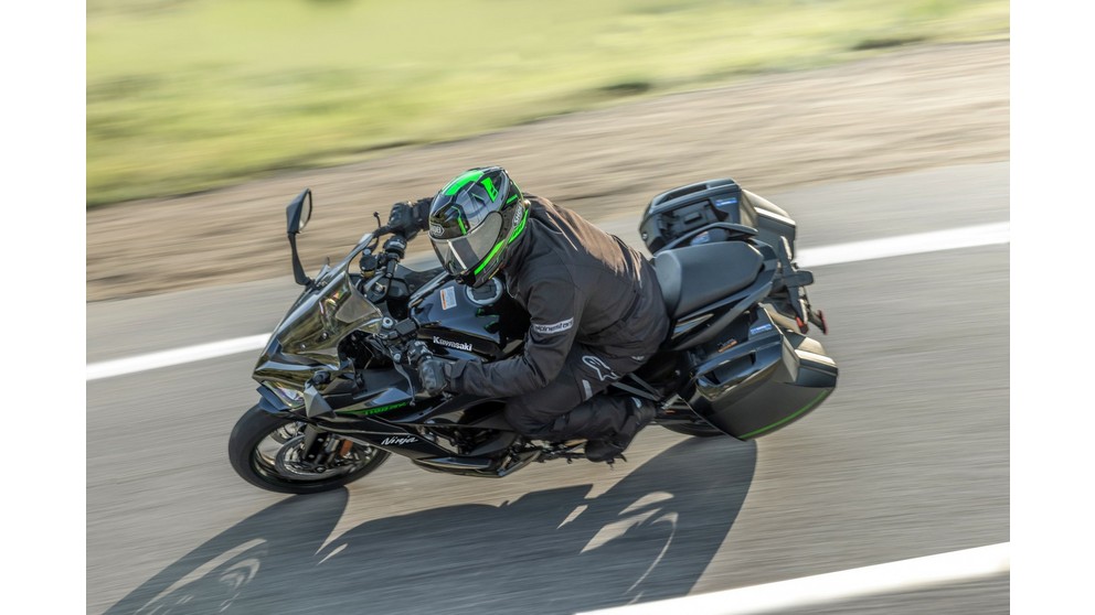 Kawasaki Ninja 1100SX - Imagem 14