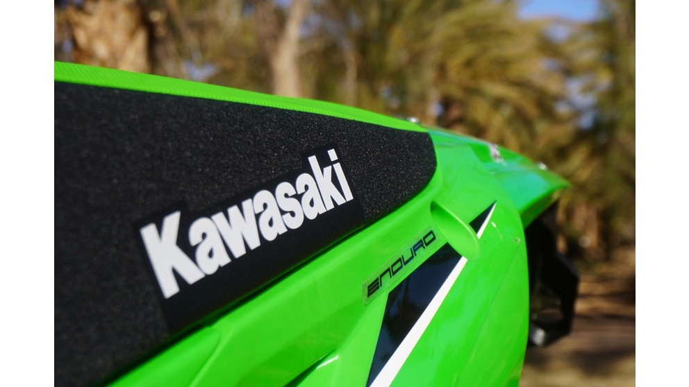 Kawasaki KX250X - Imagen 21
