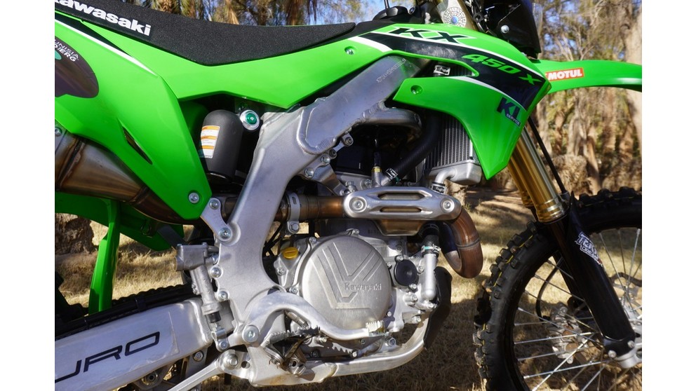 Kawasaki KX250X - Obrázok 24