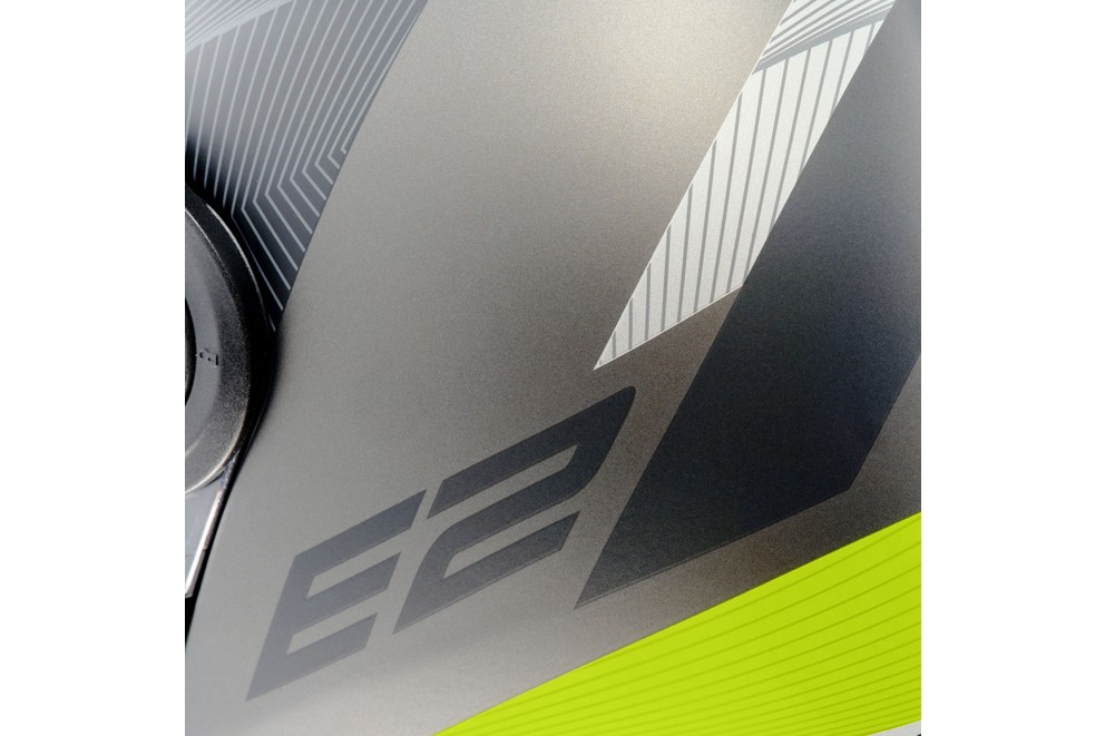 Schuberth E2 Adventure Flip-Up Helmet 2023 - Image 36