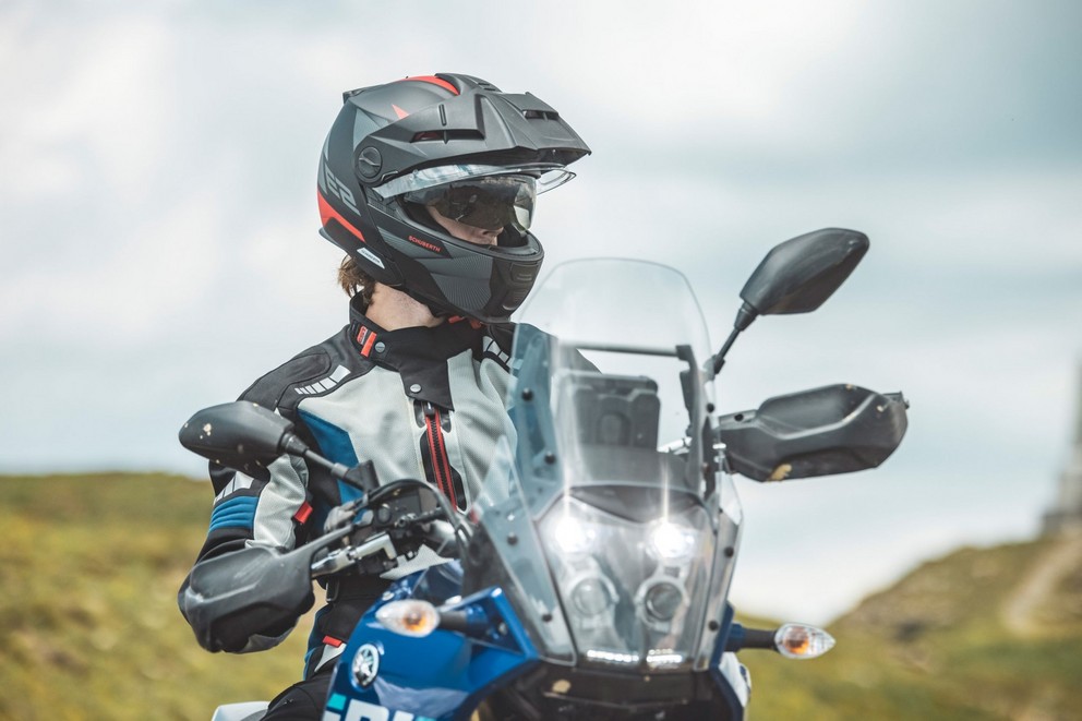 Schuberth E2 kask adventure z otwieraną szczęką 2023 - Obraz 4