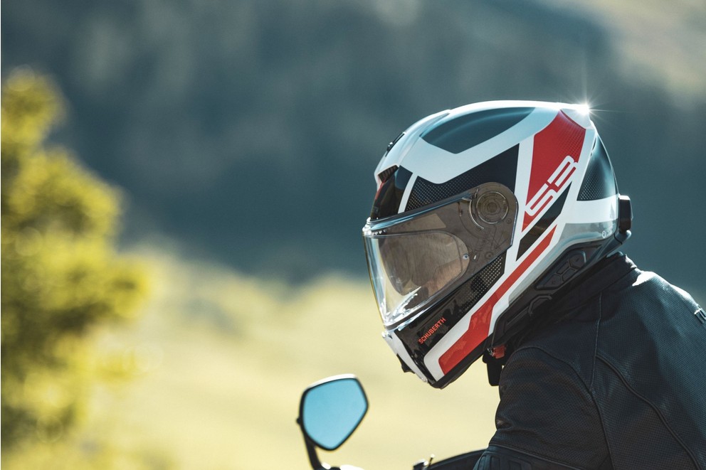 Schuberth S3 2023 - Design: Daytona Red - Image 4