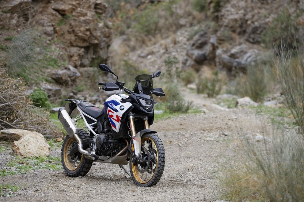 BMW F 900 GS primeiro teste 2024 - Imagem 1