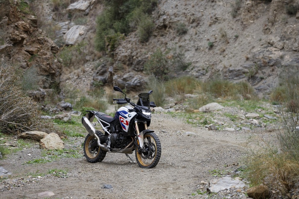 BMW F 900 GS ilk test 2024 - Resim 88